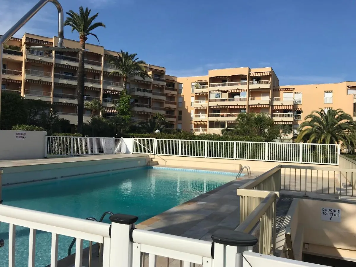 Golfe Juan, Quiet Apartment With Pool, Near The Beach contacts