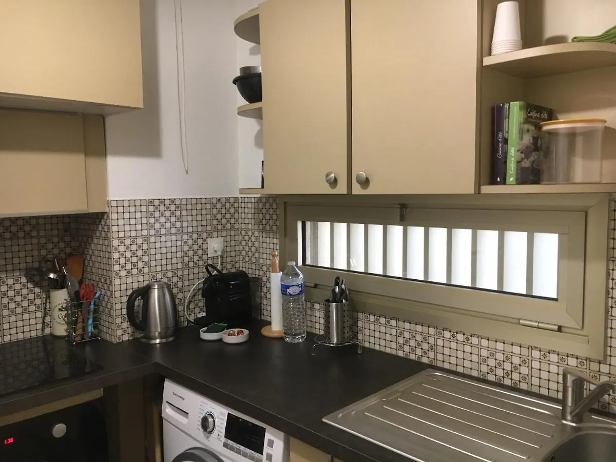 Golfe Juan, Quiet Apartment With Pool, Near The Beach Vallauris