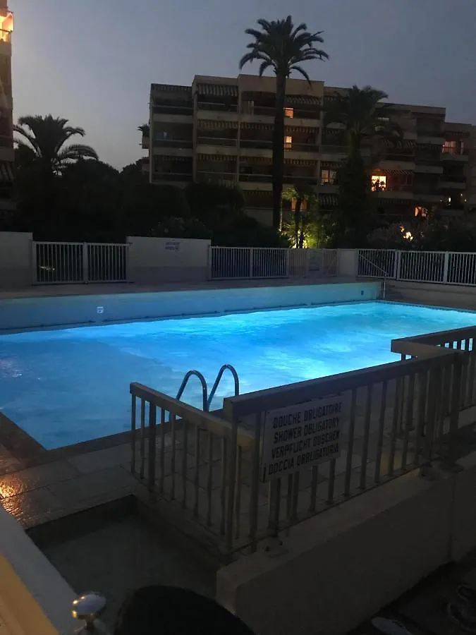 Golfe Juan, Quiet Apartment With Pool, Near The Beach Vallauris 0*,