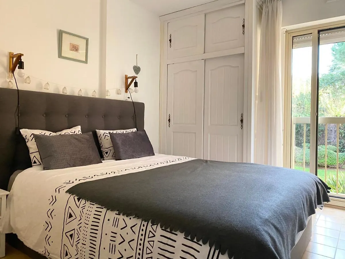 Golfe Juan, Quiet Apartment With Pool, Near The Beach Vallauris France