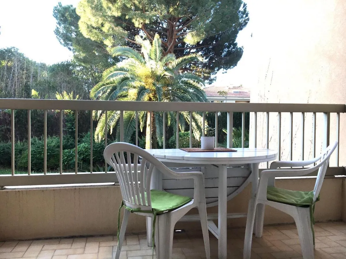Golfe Juan, Quiet Apartment With Pool, Near The Beach Vallauris