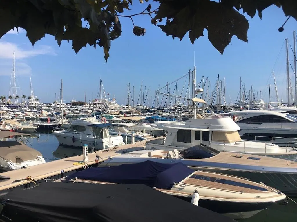 Golfe Juan, Quiet Apartment With Pool, Near The Beach Vallauris